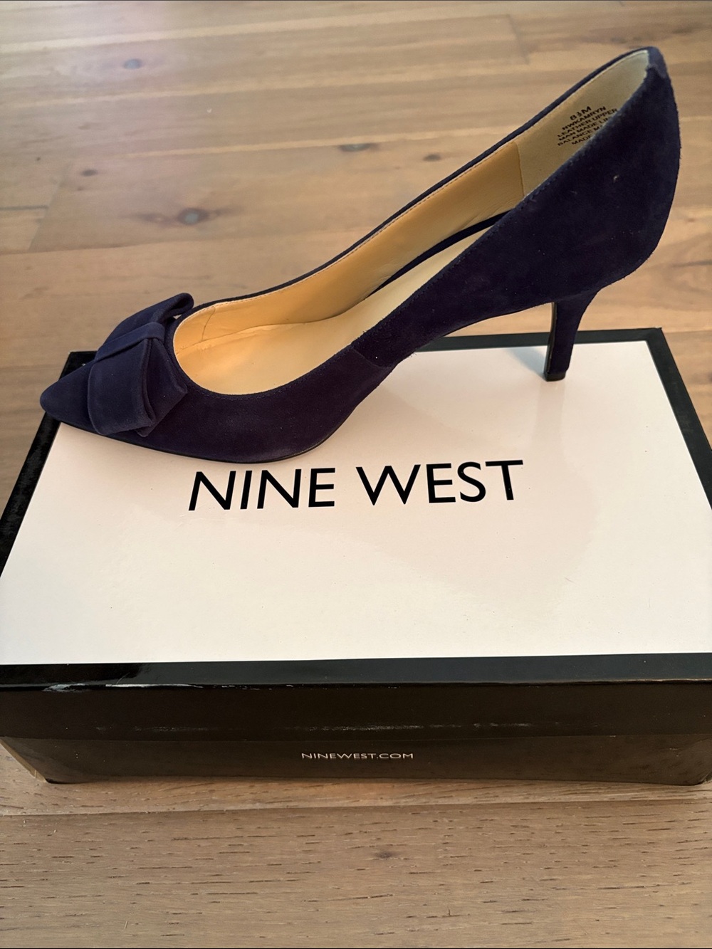 Nine West Navy Suede Pointed-Toe Kitten Heels with Bow Accent - Picture 2 of 2